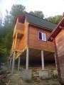 Дом 6х6 из бруса, построенный на склоне - миниатюра 1